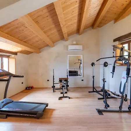Holiday home Graceful In With Swimming Pool Acqualagna