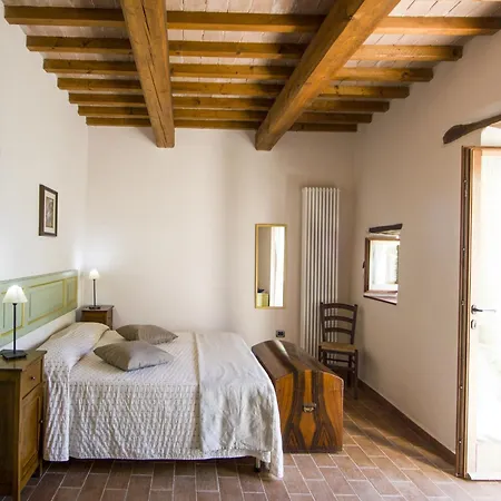 Graceful In With Swimming Pool Holiday home Acqualagna