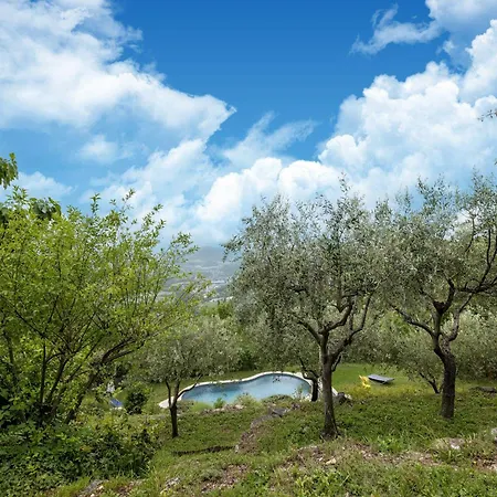 Semesterbostad Graceful In With Swimming Pool