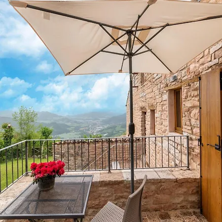 Graceful In With Swimming Pool Acqualagna