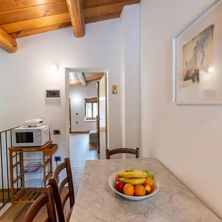 Semesterbostad Graceful In With Swimming Pool *