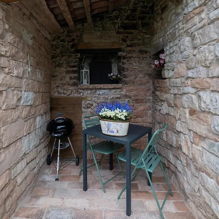 Дом отдыха Graceful In With Swimming Pool *